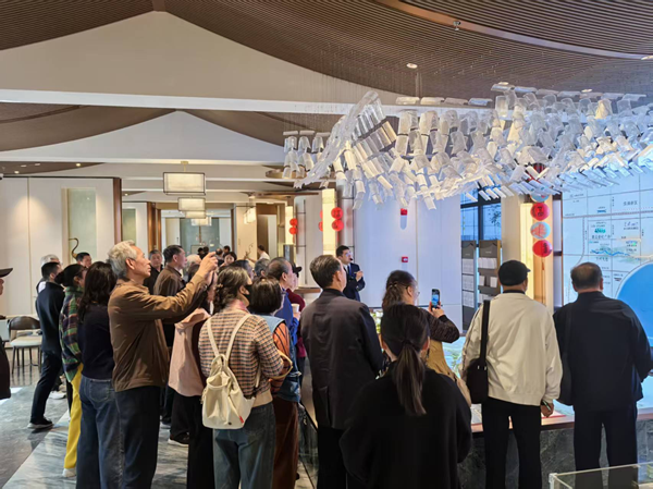 康养+旅游，，激活墟落振兴新引擎