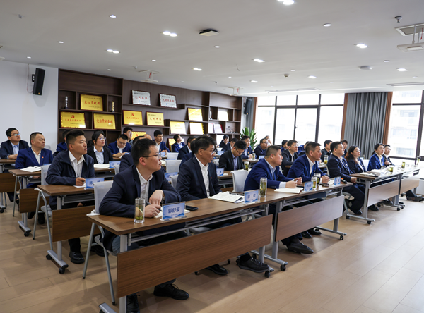 六安公司党总支组织开展树立和践行准确政绩观学习教育暨联学共建活动