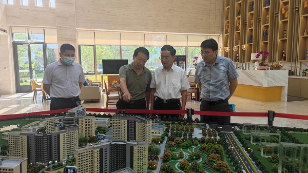 王思军一行考察泰康之家徽园养老项目